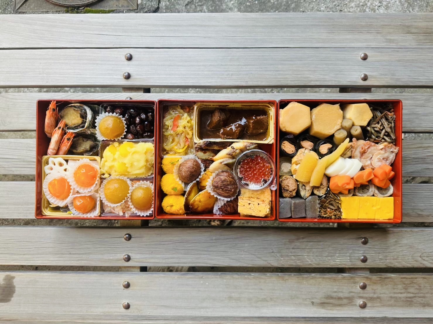 「４００食限定」手作りおせち料理のご予約受付け致します。数に限りがございますので予約はお早めにお願い致します。
